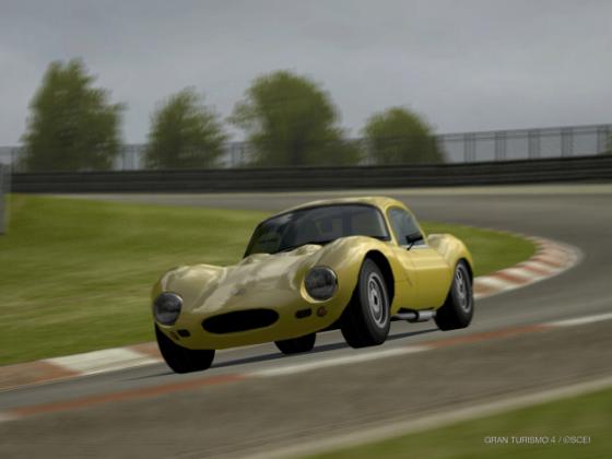 yellow_ginetta.jpg